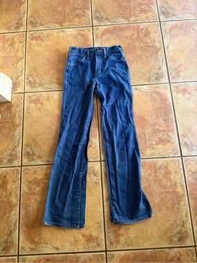 Wrangler 28 inseam 32"